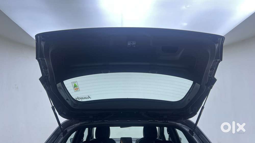 Tata Altroz 1.2 Xz Plus Dark Edition, 2022, Petrol