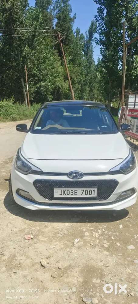 Hyundai I20 2016 Petrol Well Maintained/top Variant Push Button Start