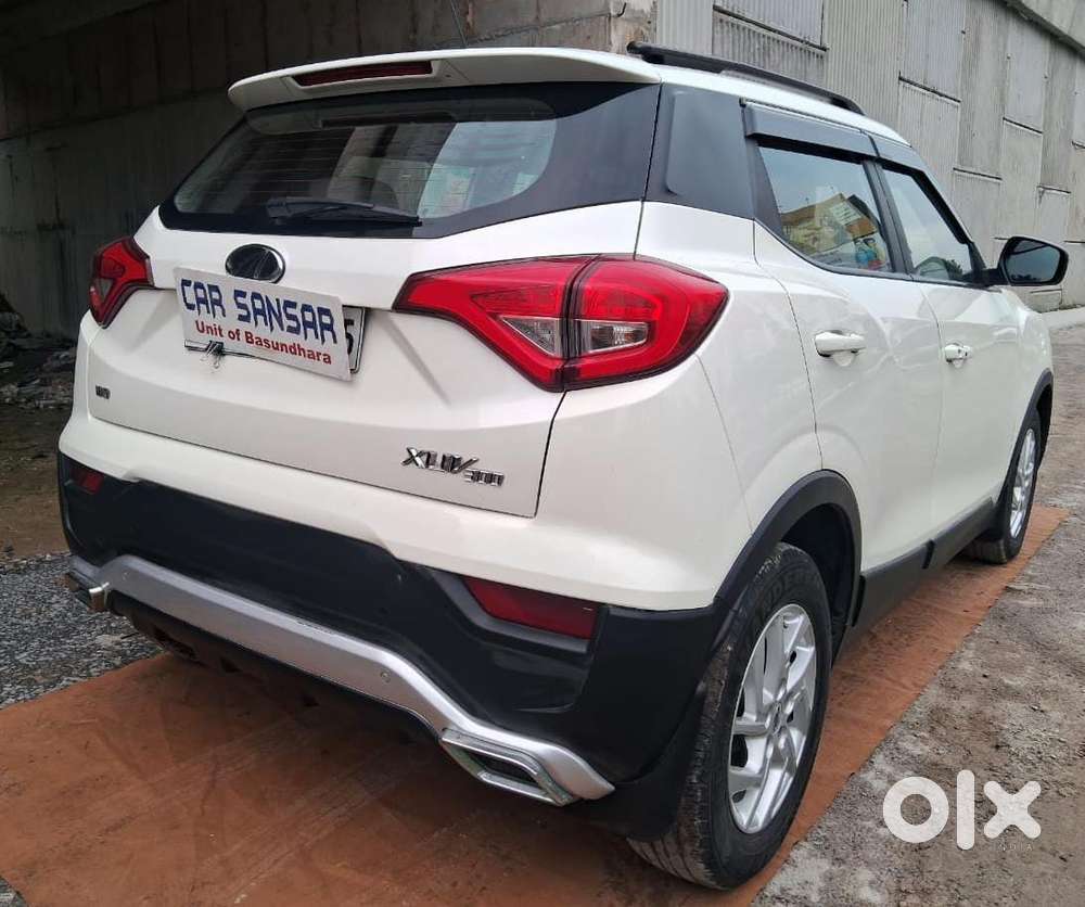 Mahindra Xuv300 W8, 2022, Petrol