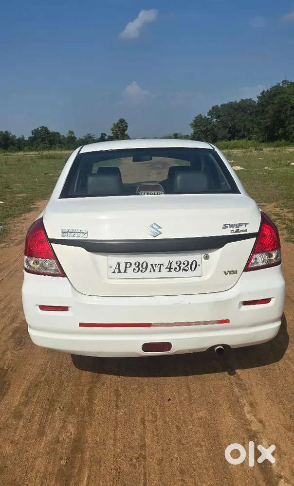 Maruti Suzuki Dzire 2016 Diesel 180000 Km Driven