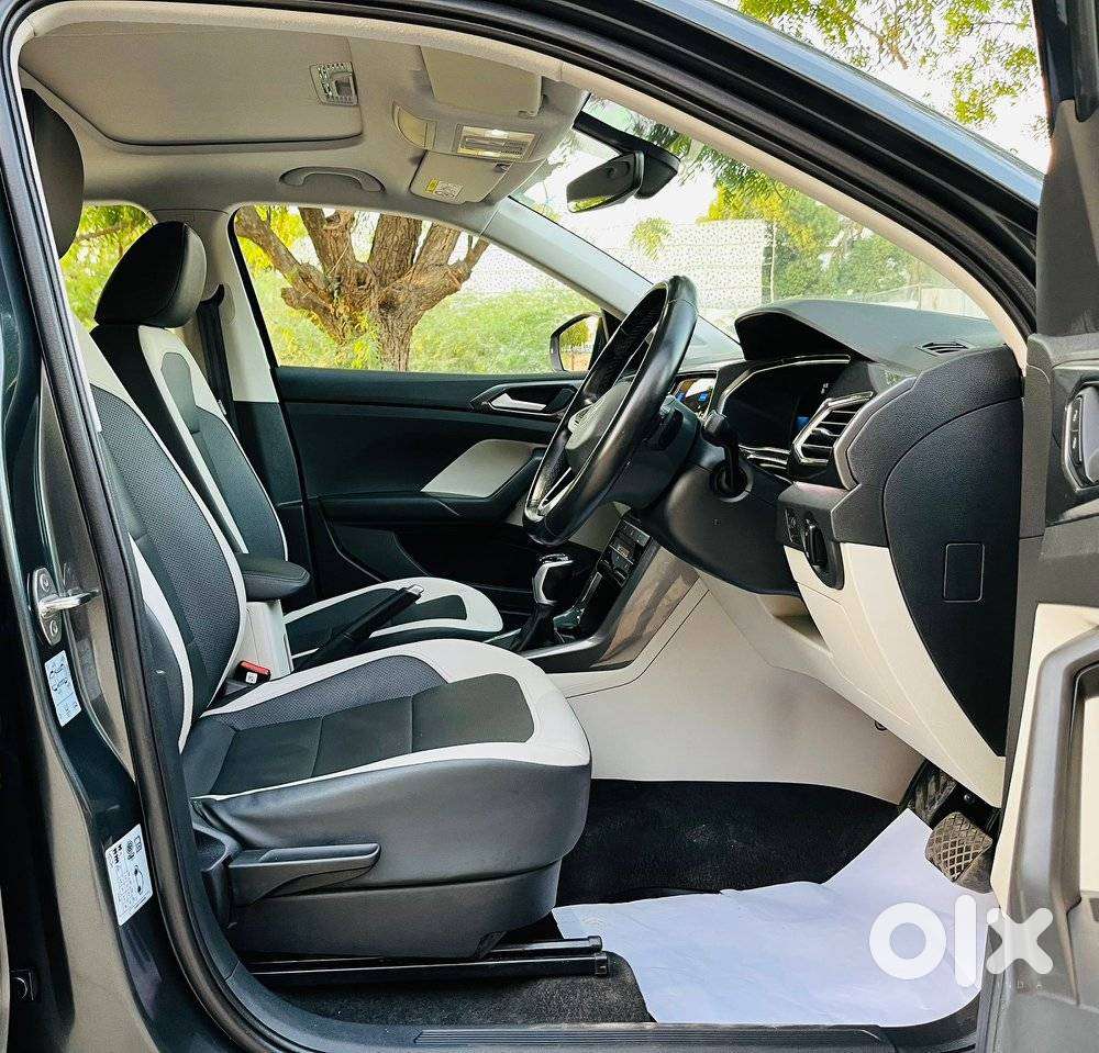 Volkswagen Taigun 1.0 Tsi Topline At, 2023, Petrol