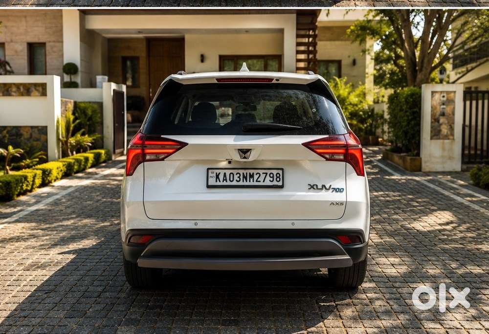 Mahindra Xuv700 2022 Petrol 32000 Km Driven In Immaculate Condition