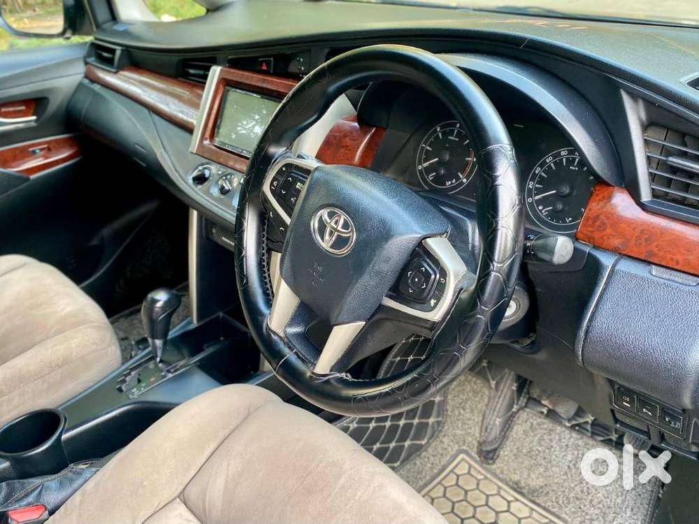 Toyota Innova Crysta 2.8 Gx At, 2017, Diesel