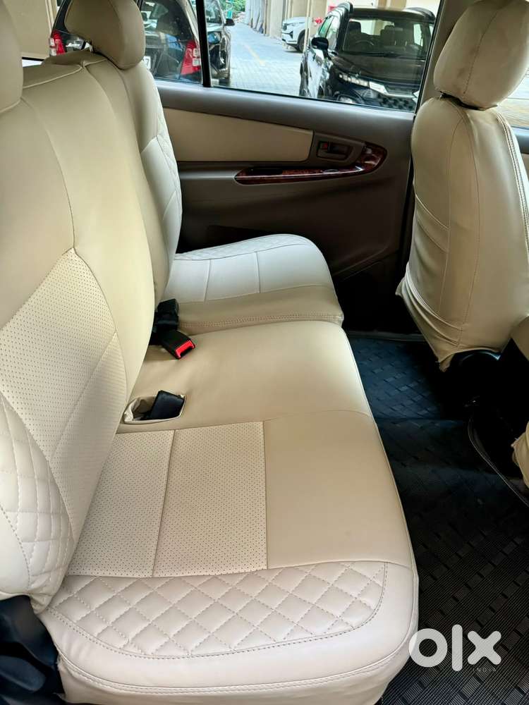 Toyota Innova 2.5 G (diesel) 7 Seater, 2015, Diesel