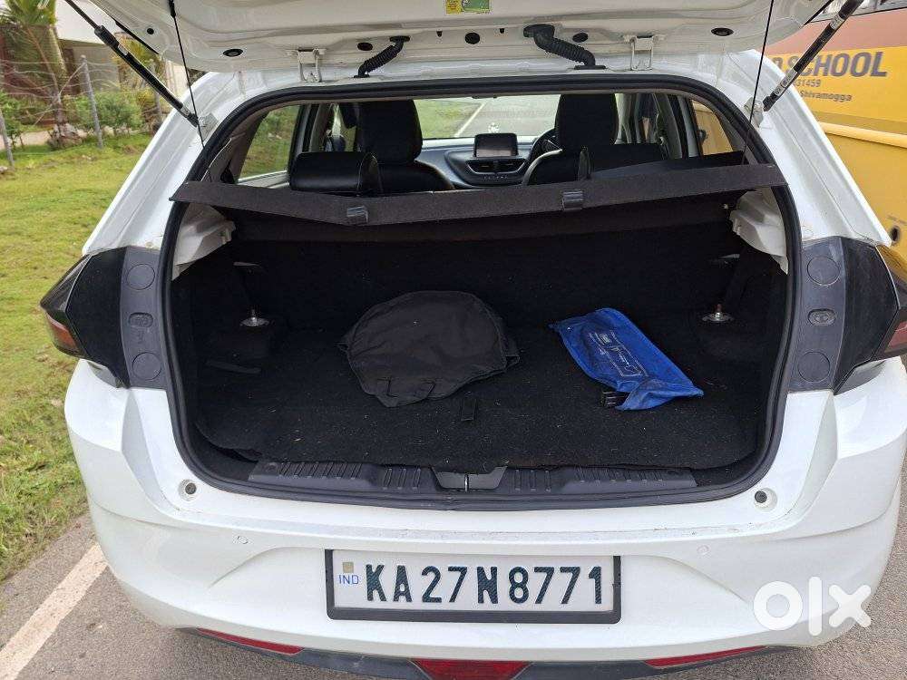 Tata Altroz Xz Plus (s) Icng, 2023, Cng & Hybrids