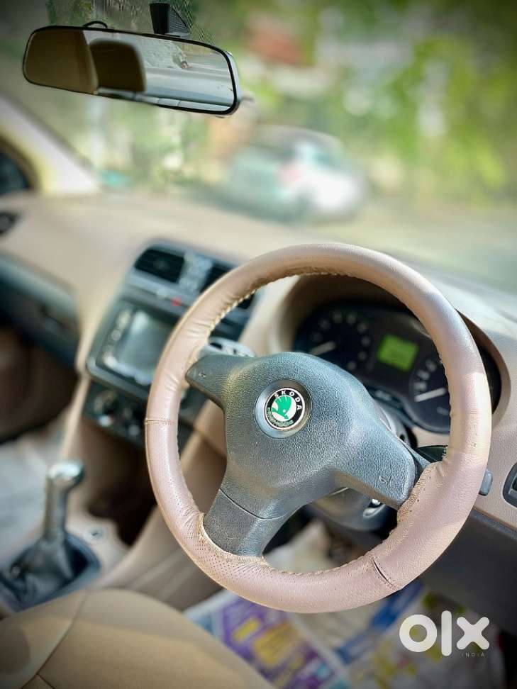 Skoda Rapid 2011-2013 1.6 Mpi Ambition, 2012, Petrol