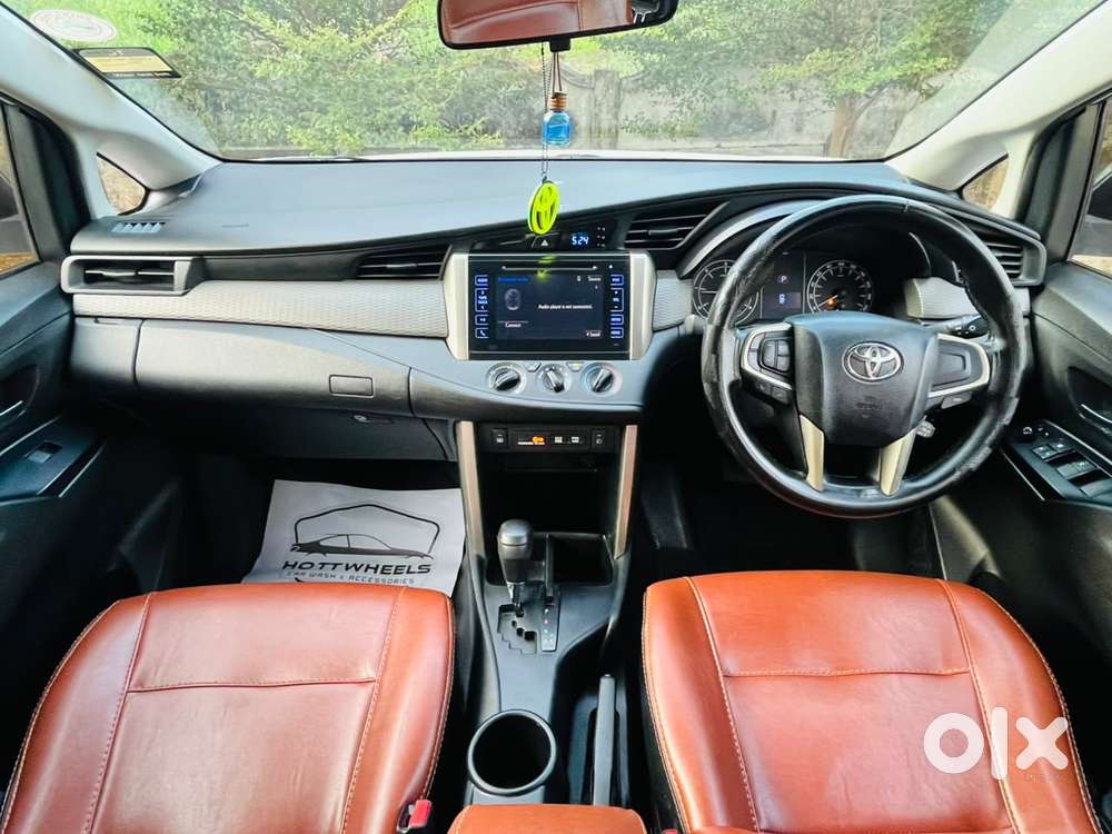 Toyota Innova Crysta 2.8 Gx At 8s, 2019, Diesel