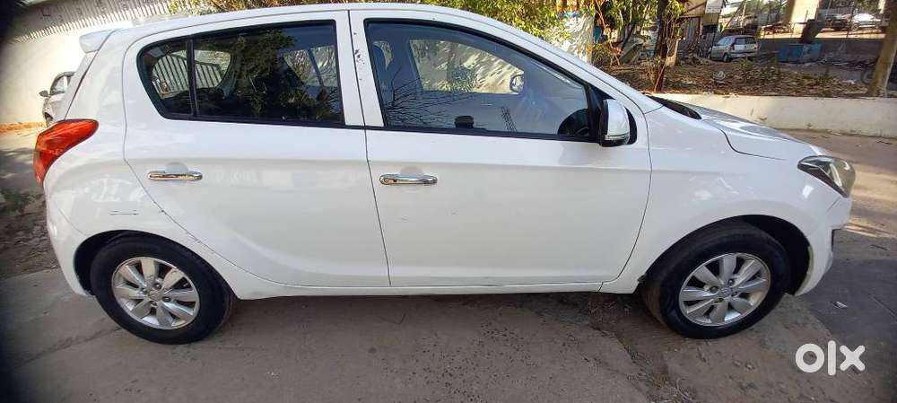 Hyundai I20 Asta 1.4 Crdi With Avn 6 Speed, 2012, Diesel