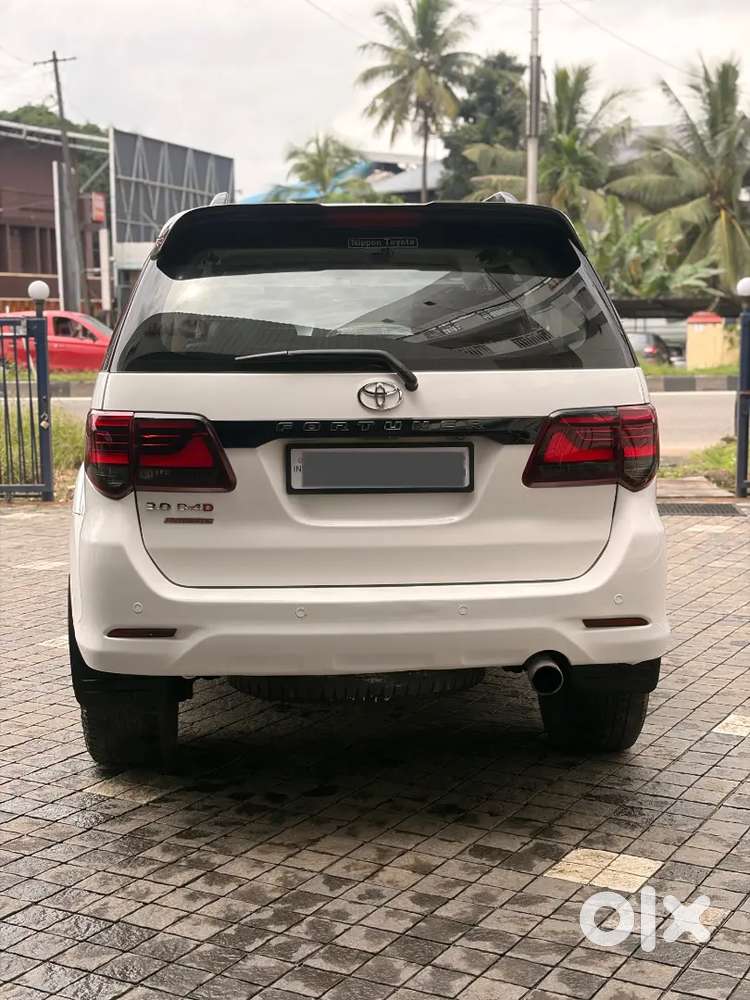 Toyota Fortuner Diesel 2012