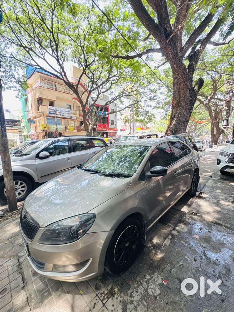 Skoda Rapid 1.5 Tdi At Elegance Plus Black Package, 2015, Diesel