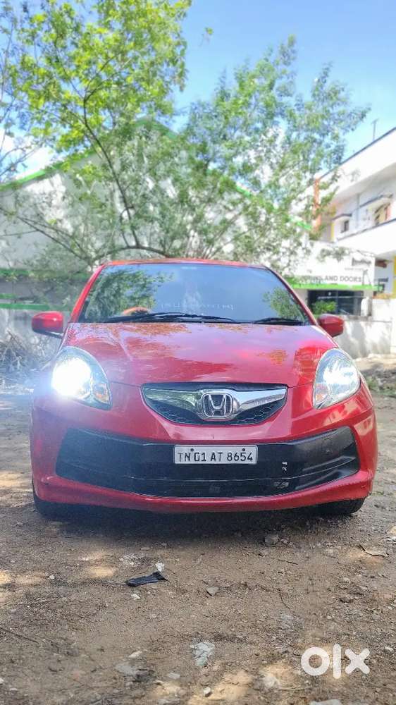 Honda Brio 2013 Petrol Well Maintained