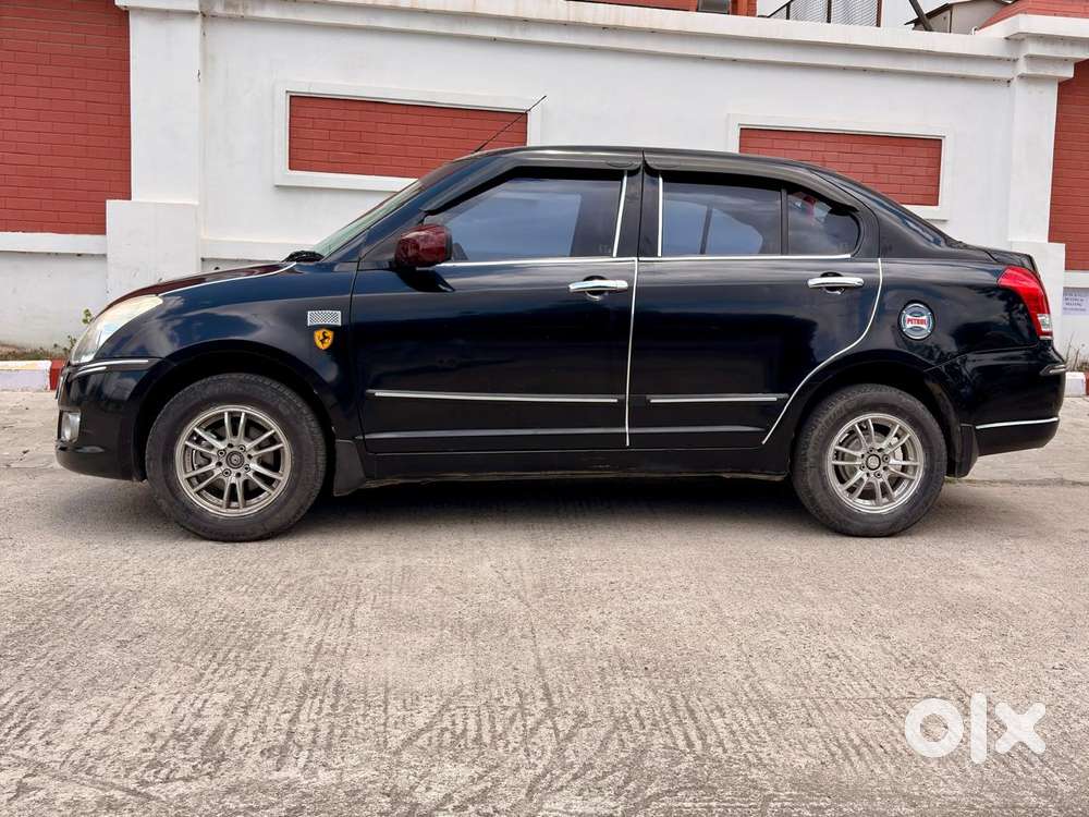 Maruti Suzuki Dzire 1.2 Vxi, 2011, Petrol