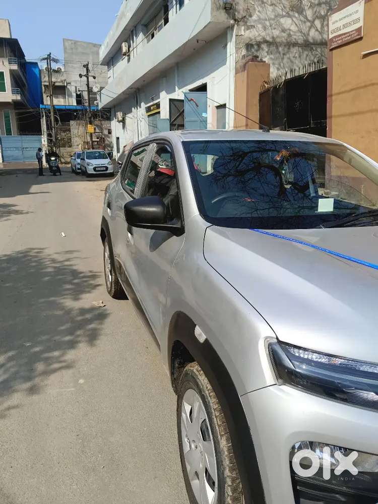 Selling My Well-maintained Renault Kwid Rxl 0.8 (2021 Model).