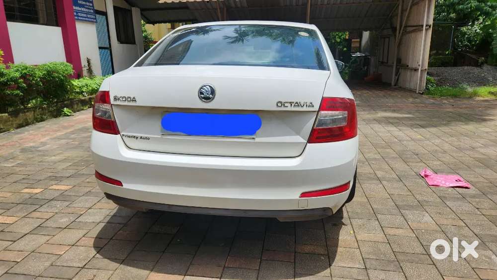 Skoda Octavia Ambition 2014 Car