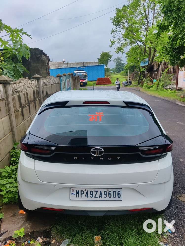 Tata Altroz 2023 Diesel 37000 Km Driven
