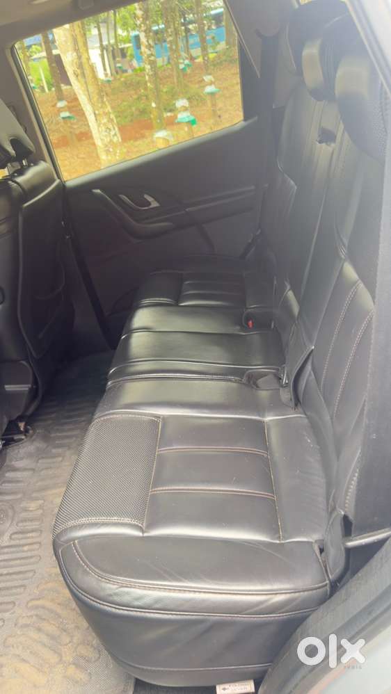 Mahindra Xuv500 W10 Automatic
