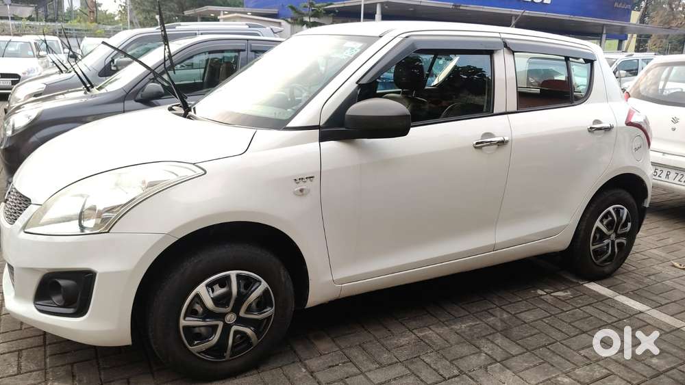 Maruti Suzuki Swift Lxi Option, 2015, Petrol