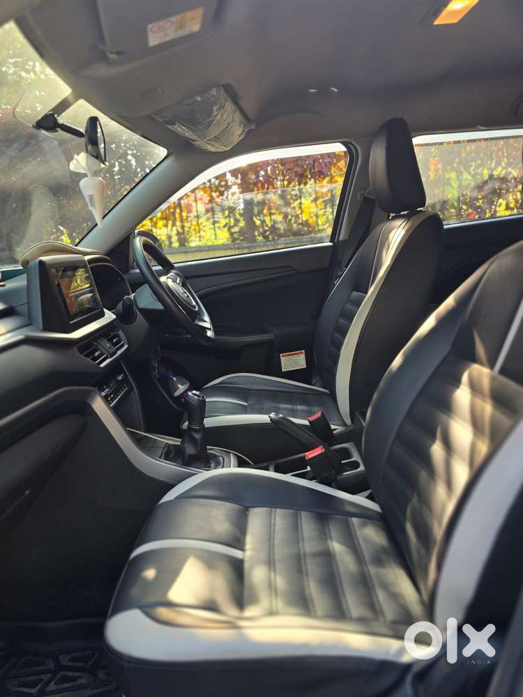 Maruti Suzuki Brezza 1.5 Vxi Cng, 2023, Cng & Hybrids