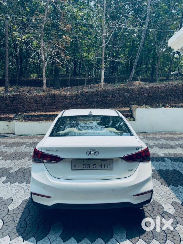 Hyundai Verna 2018 Petrol Well Maintained