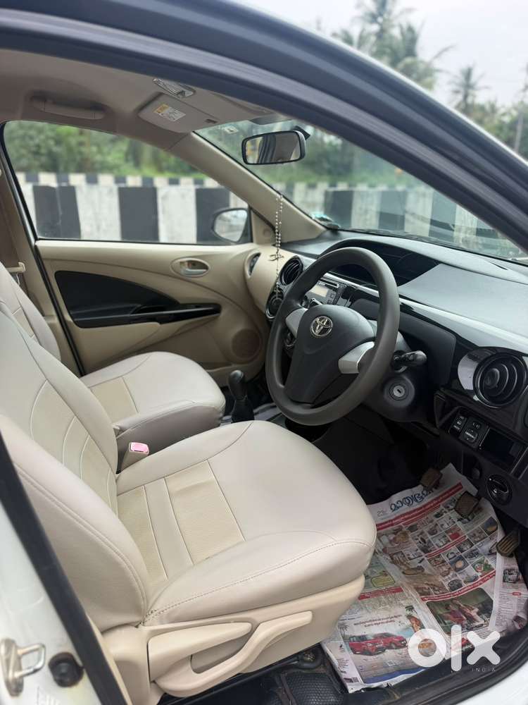 Toyota Etios Liva 1.2 V, 2017, Petrol