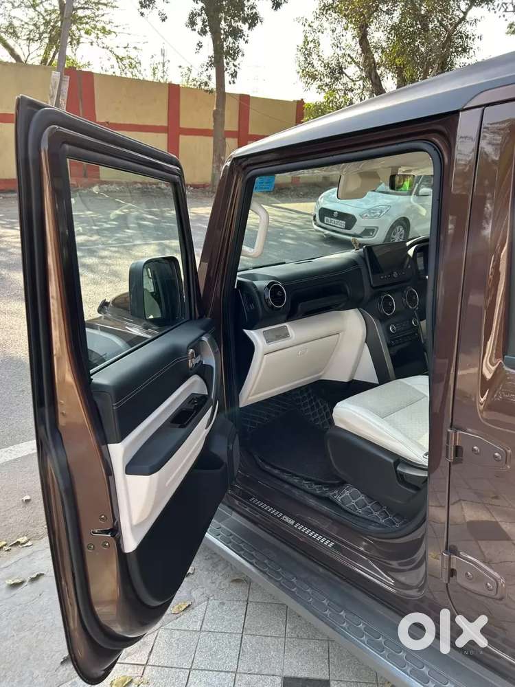 Mahindra Thar Roxx, 2025, Petrol