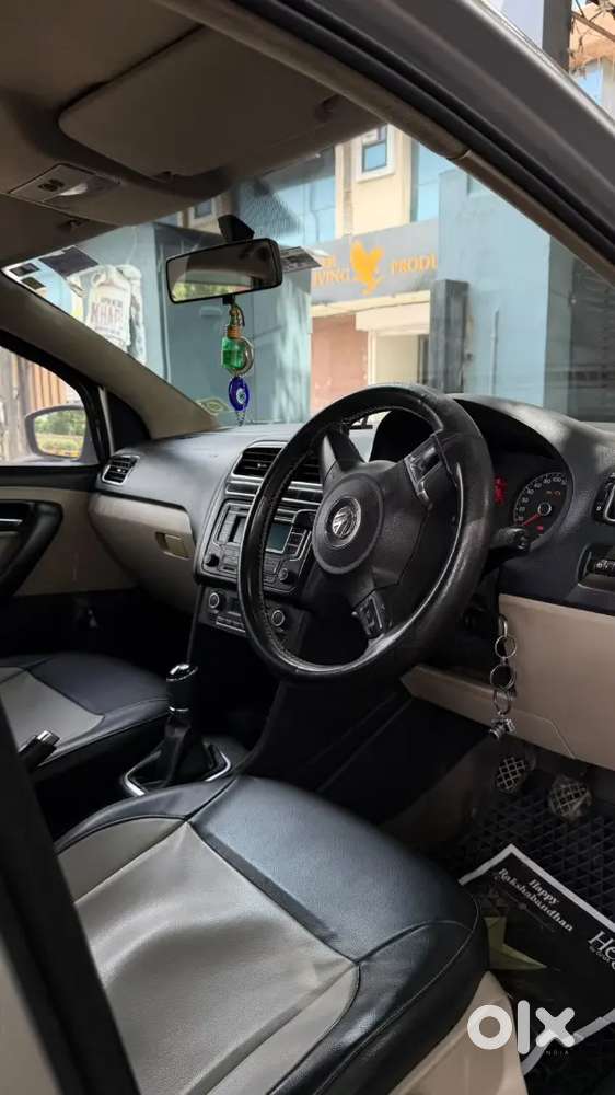 Volkswagen Polo Breeze 2013