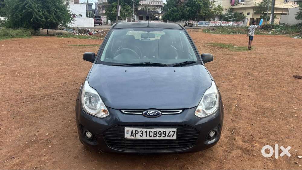 Ford Figo Diesel Zxi, 2013