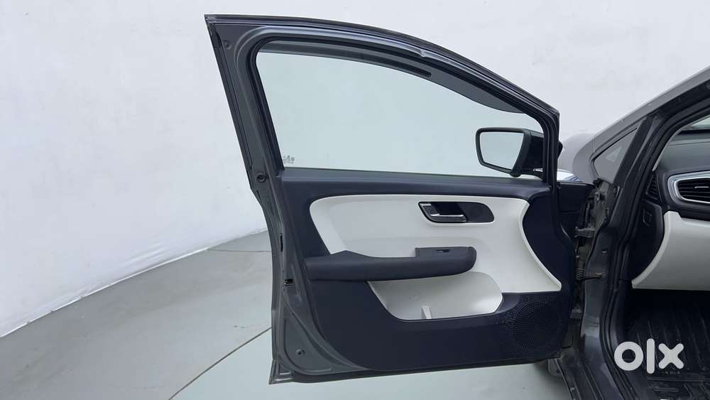 Tata Altroz Xz, 2023, Petrol