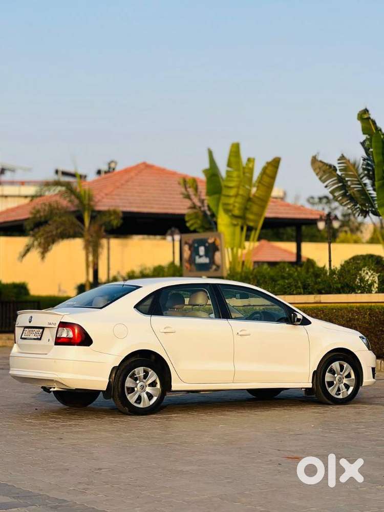 Skoda Rapid 1.0 Tsi Active, 2021, Petrol