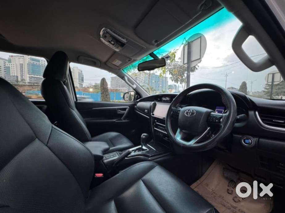 Toyota Fortuner [2021-ongoing] 2.8 2wd Diesel At, 2024, Diesel