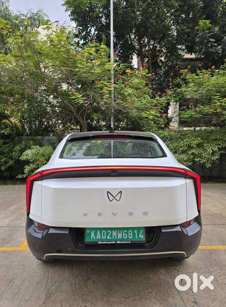 Mahindra Xev 9e Pack Three (top Model), 2025, Electric
