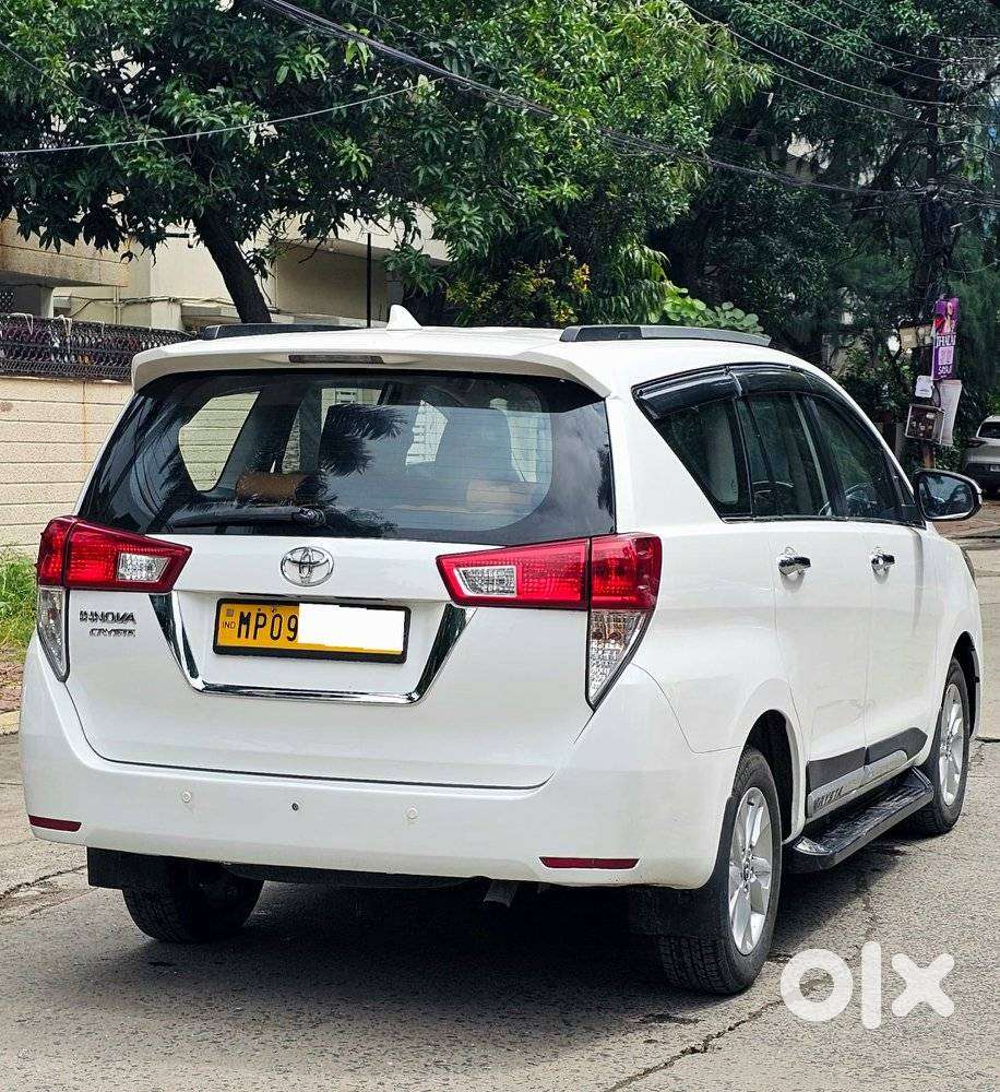 Toyota Innova Crysta 2.4 G Mt, 2017, Diesel