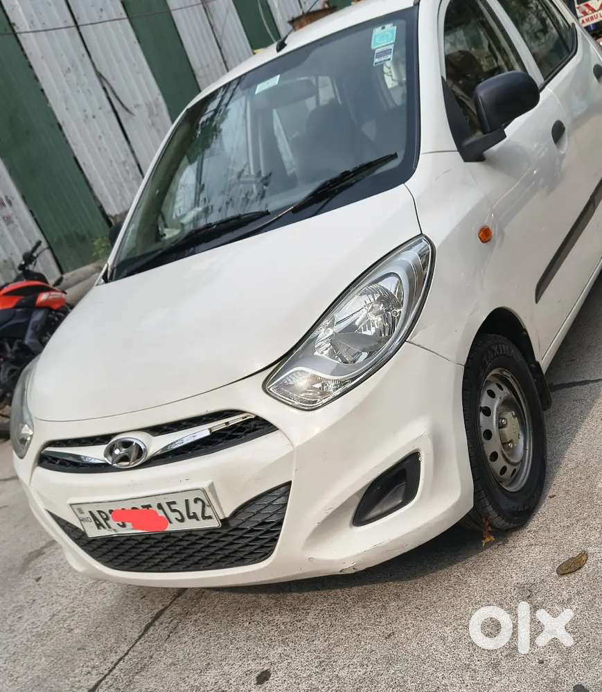 Showroom Single Owner Hyundai I10 Magna Well Maintained