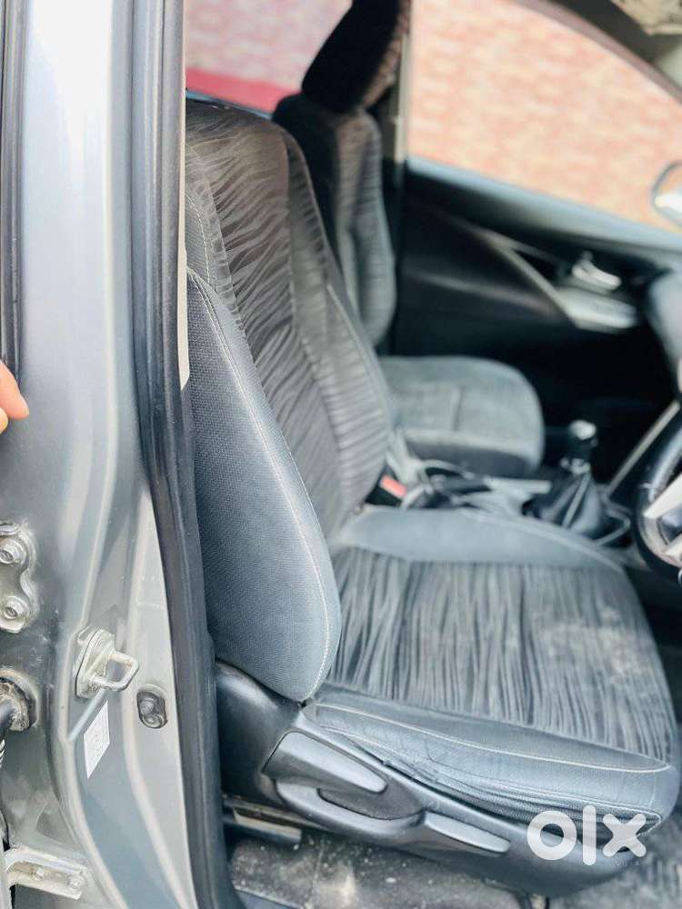 Toyota Innova Crysta 2.4 V, 2017, Diesel