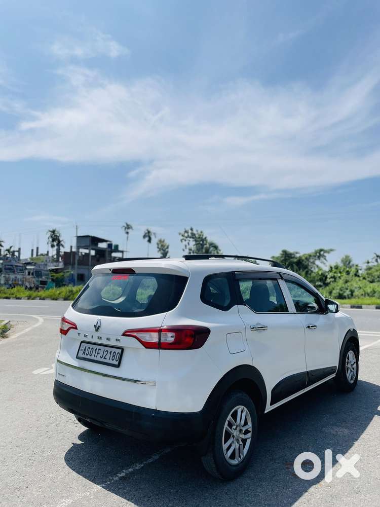 Renault Triber 1.0 Rxe, 2022, Petrol