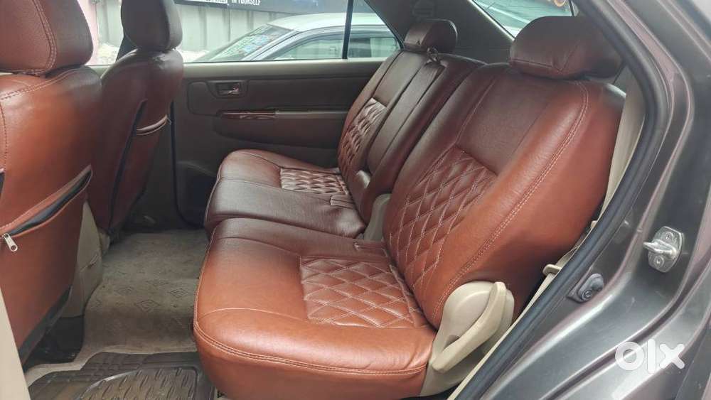 Toyota Fortuner 4x2 Mt 2.8 Diesel, 2011, Diesel
