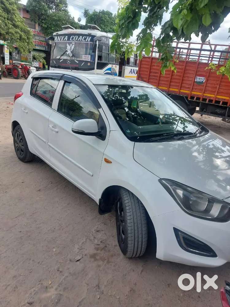 Hyundai I20 2012 Cng & Hybrids Well Maintained