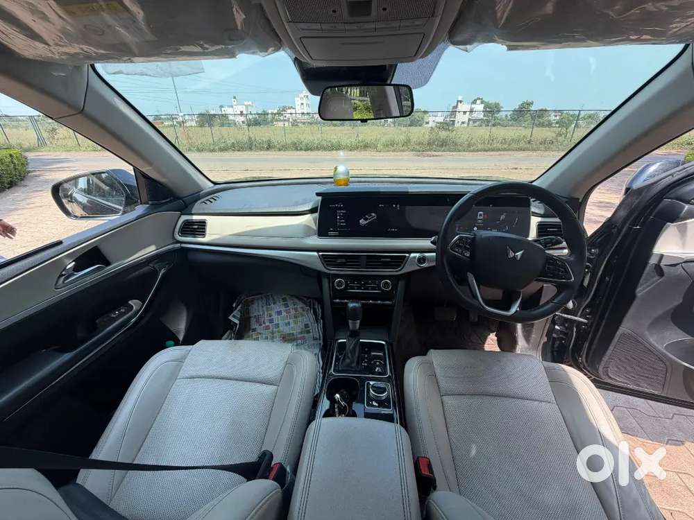 Mahindra Xuv700 Diesel At Luxury Pack 2024