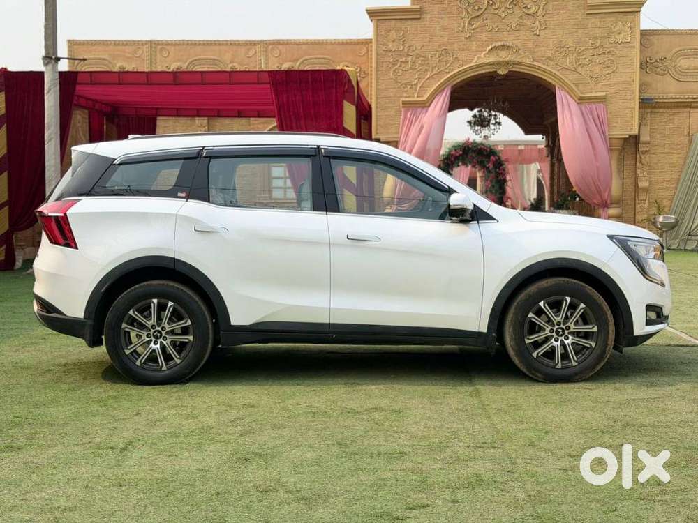 Mahindra Xuv700 2.2 Ax 7 Diesel At Luxury Pack Str Awd, 2024, Diesel