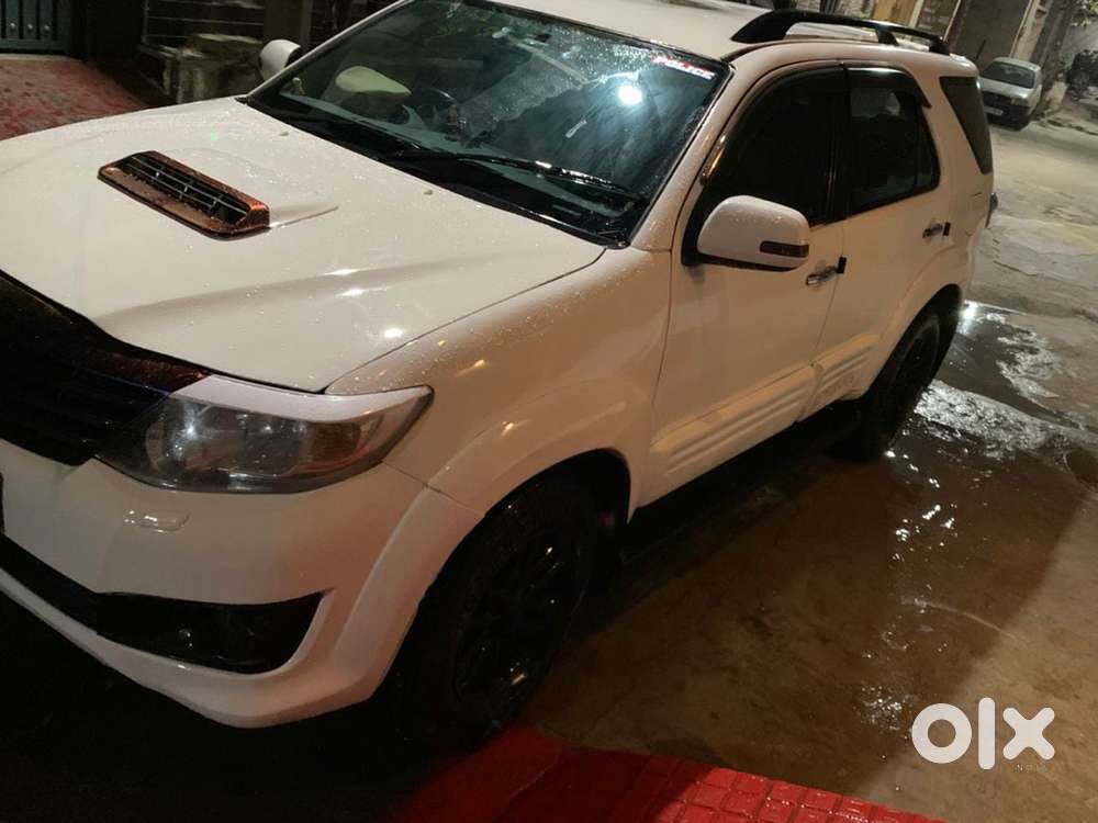 Toyota Fortuner 2015 Diesel Well Maintained