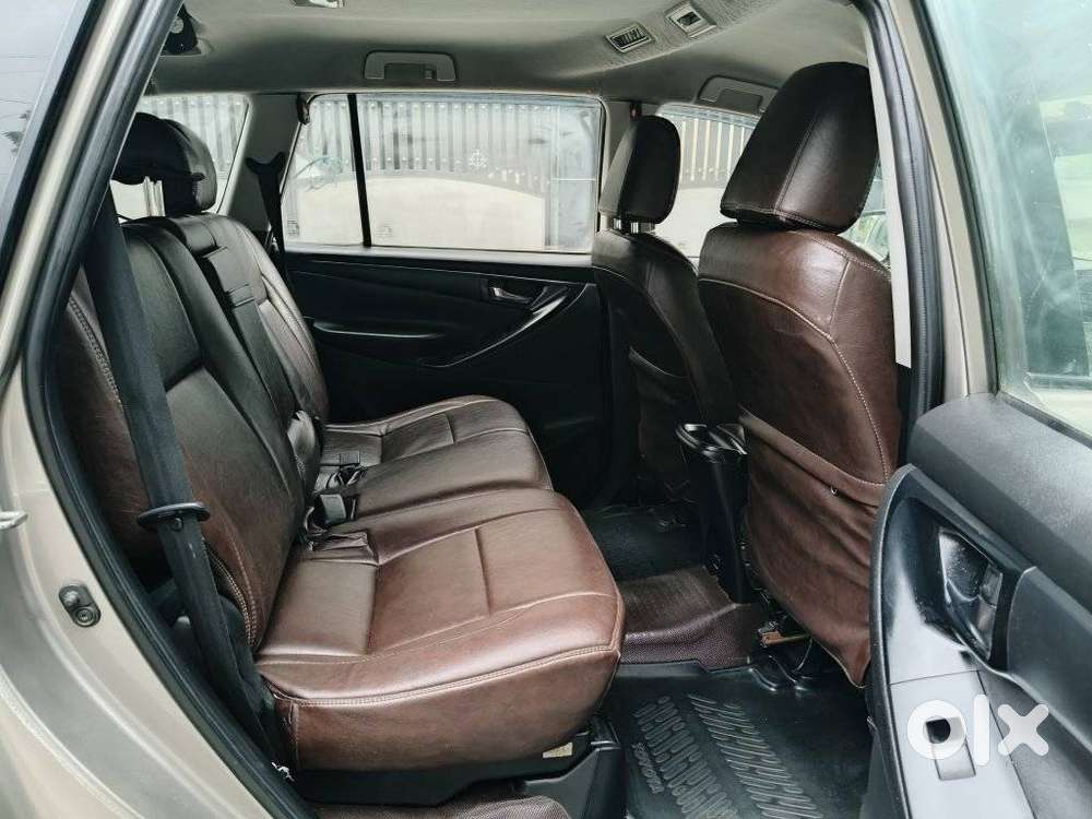 Toyota Innova Crysta 2.4 G Mt 8s, 2019, Diesel