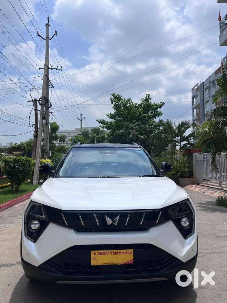 Mahindra Xuv 3xo Ax7l Petrol Mt, 2024, Petrol