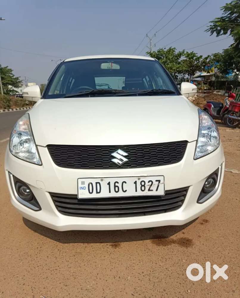 2016 Maruti Suzuki Swift Automatic Petrol Car