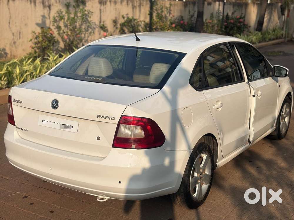 Skoda Rapid 1.6 Elegance Plus Mpi At, 2015, Petrol