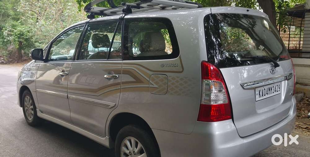 Toyota Innova 2.5 V 8 Str, 2013, Diesel