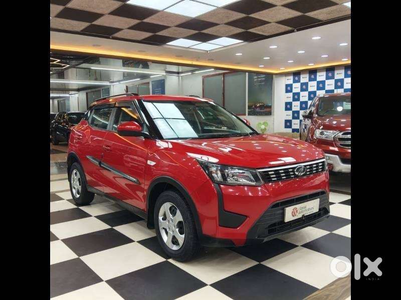 Mahindra Xuv300 1.2 W6 Amt Petrol, 2022, Petrol