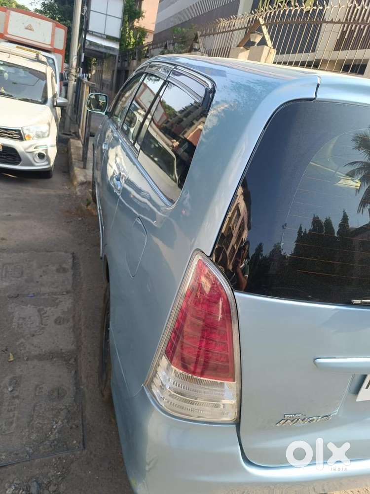 Toyota Innova 2011 Diesel / 1st Owner 125000 Km / Immaculate Condition