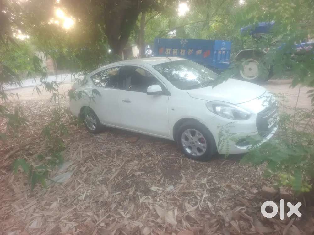 Renault Scala 2013 Cng & Hybrids 74000 Km Driven