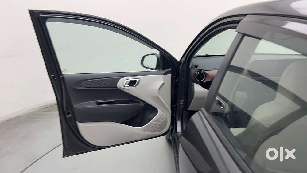 Hyundai Aura 1.2 Sx Cng, 2022, Cng & Hybrids