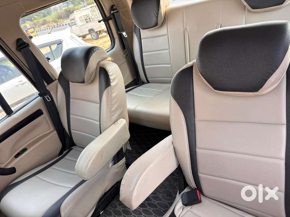 Mahindra Scorpio Classic S11